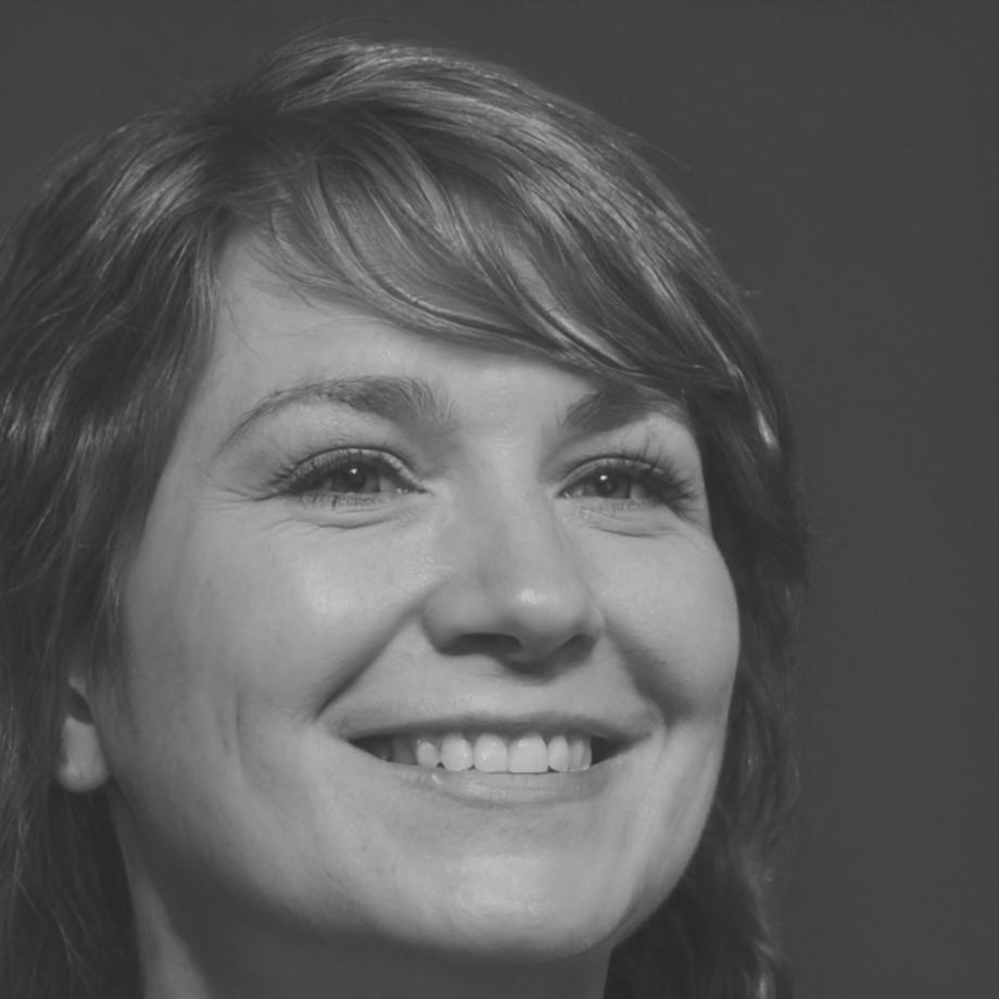 Camille Dubois, Spécialiste en Investissement